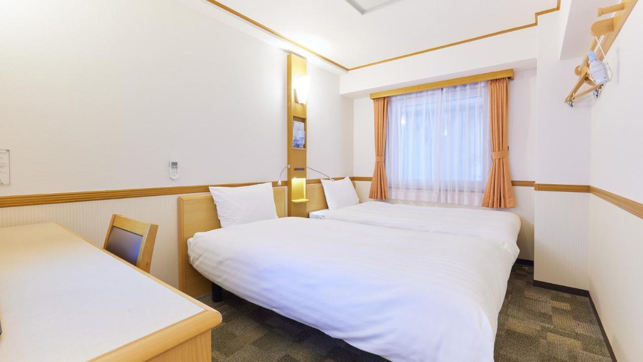 Toyoko Inn Osaka Hankyu Juso-Eki Nishi-Guchi No.1 Екстериор снимка